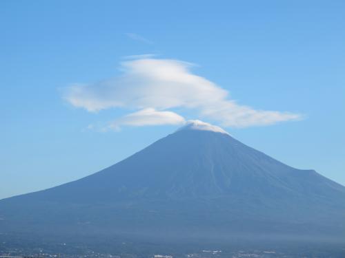 富士山とつるし雲
