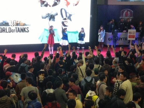【画像・ネタ】『ガールズ＆パンツァー』台湾のイベントに集結したファンみんなが『あんこう踊り』を踊れるｗｗｗすげーなｗ　　他