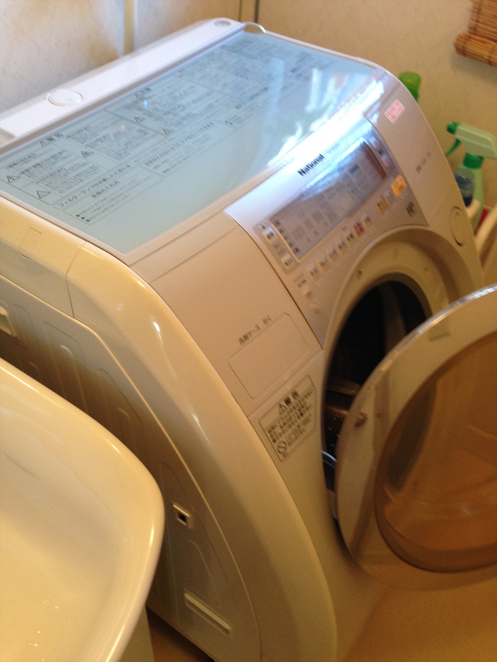 ナショナル 斜めドラム洗濯機 VR1000 液体洗剤が残る - 店長の日記２