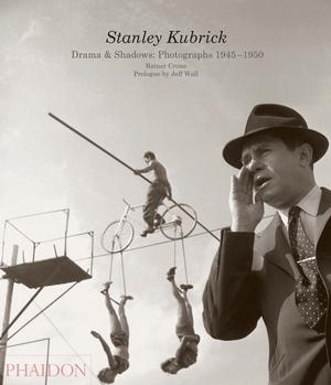 写真集「スタンリー・キューブリック ドラマ&影:写真1945‐1950」が