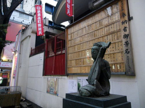 カフェ「道みち」 歌舞伎町弁天堂